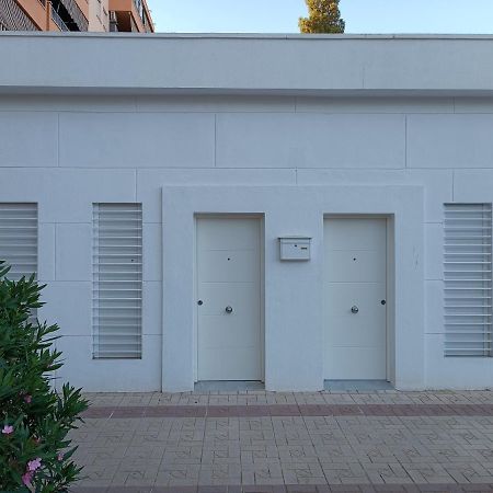 מאלגה Apartamentos Los Guindos מראה חיצוני תמונה